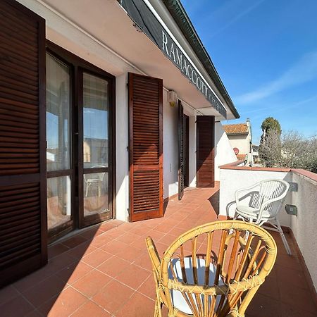 Appartamento La Casa Di Simo Montecalvoli Экстерьер фото